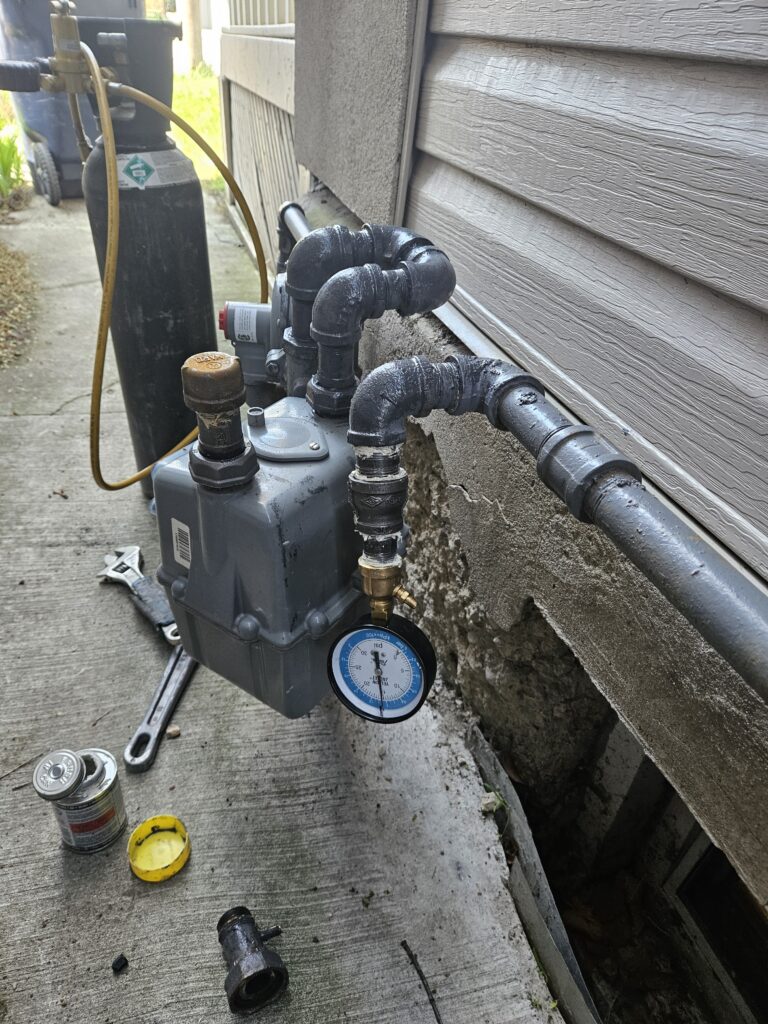 [PLACE PICTURE HERE]
Alt text: Gas pipe pressure testing after repair in Aurora.